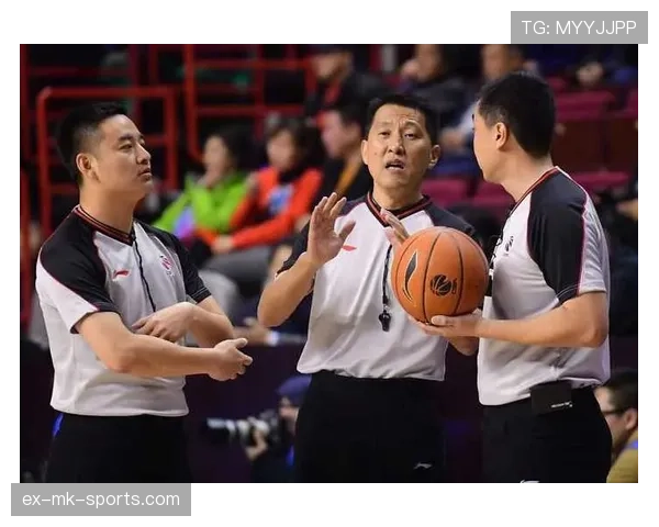 篮球“争球判定规则”深度详解：球权如何归属？